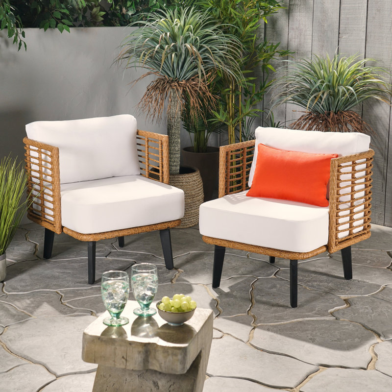 Kinkade Wicker Outdoor Lounge Chair