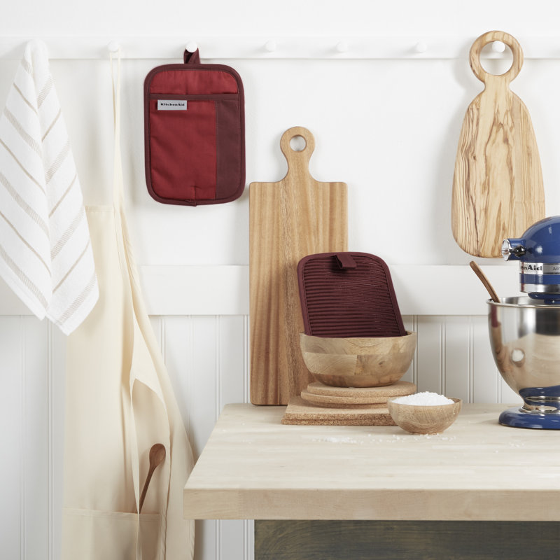 KitchenAid Beacon 2-Piece Potholder, Passion Red/Bordeaux