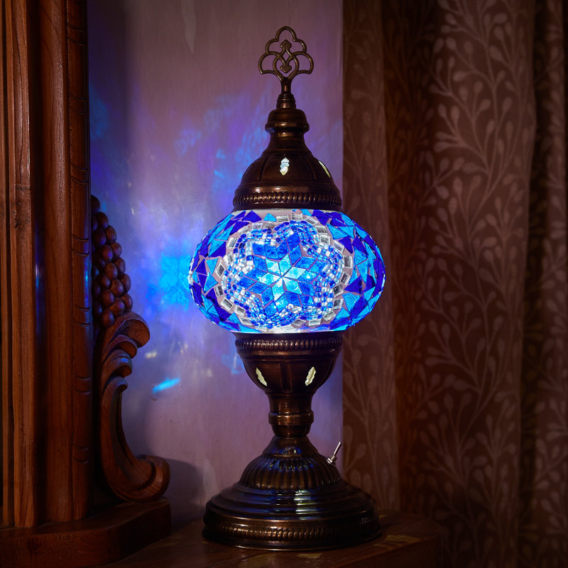 Karlie Metal Table Lamp, Blue