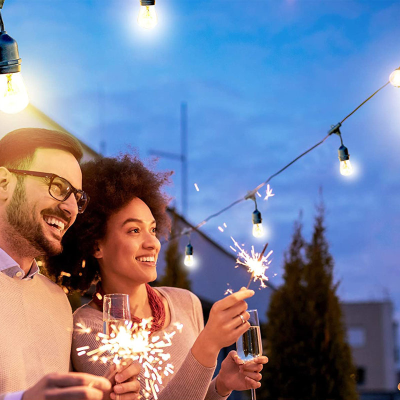 Outdoor 7 - Bulb 27'' Plug-in LED String Light