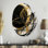 Noir et or «The Art of Chaos V» - peinture abstraite horloge asymétrique en métal, impression d'horloge murale de forme unique noire