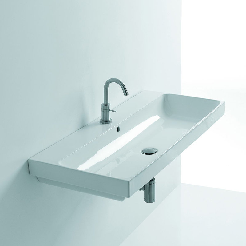 Normal 31.5'' L Bathroom Sink