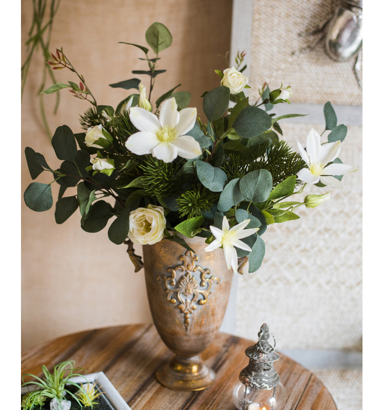 Arrangement floral clematis de bouquet artificiel