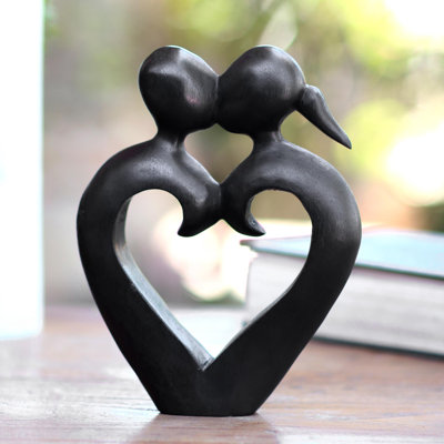 Sculpture Vigilio Engagé dans un baiser