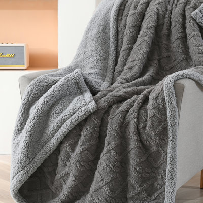  Soft Cozy Sherpa Fleece Thick Throw Blanket