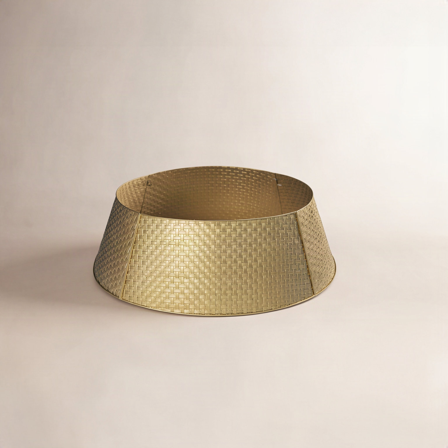 Gold Metal Tree Collar, Gold, 12.5" H x 40.5" W x 40.5" D