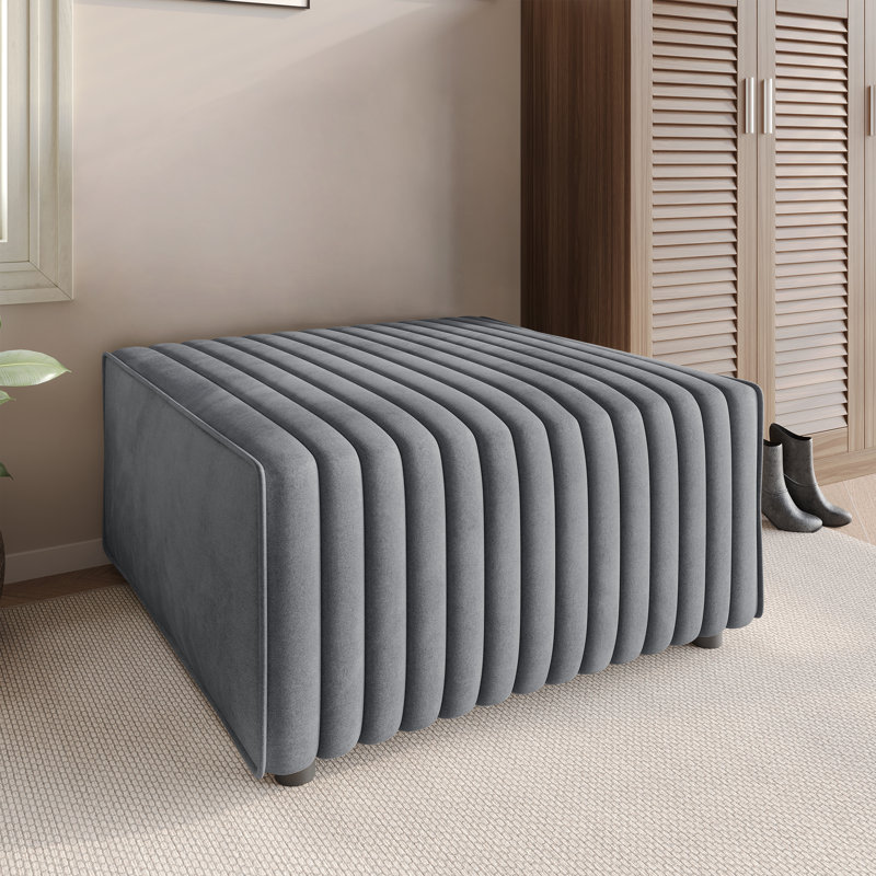 Repose-pieds en velours gris clair, Gris clair