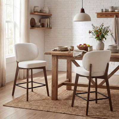 Tabouret de bar Mid-Century moderne, tabouret de bar rembourré en tissu avec dossier à oreilles, tabouret de bar à hauteur de comptoir sans accoudoirs avec pieds en bois, repose-pieds en métal, pour comptoir de bar pour îlot de cuisine, beige, ensemble de 2