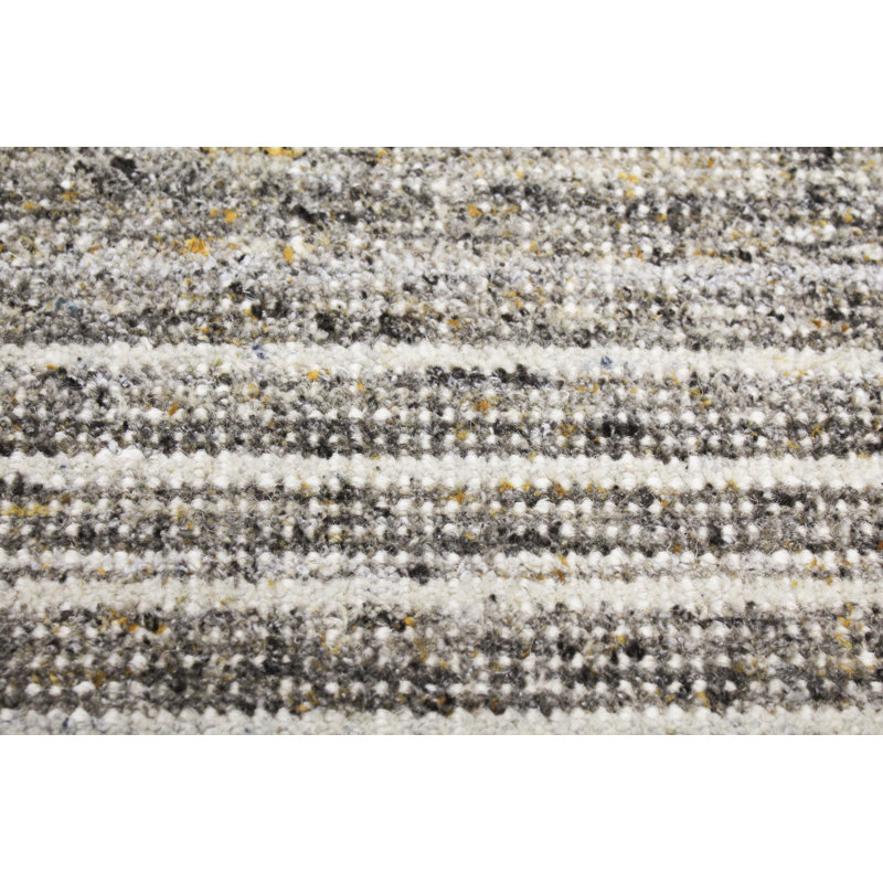 Handmade Solid Wool 5' x 7' Reversible Area Rug in Taupe