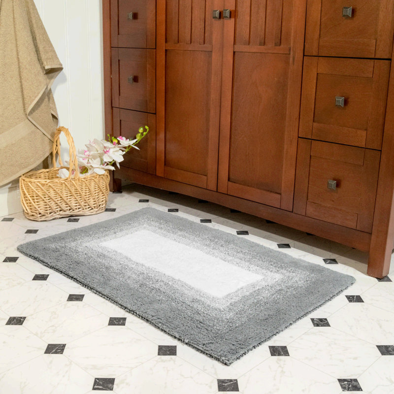 Zenda Cotton Blend Bath Rug, High Rise Gray