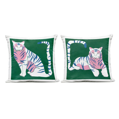 Ensemble de 2 coussins d'extérieur Fierce Lounging Tigers Design par Melissa Wang