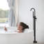 Robinet de baignoire à haut débit en laiton noir mat au design élégant pour les salles de bain modernes