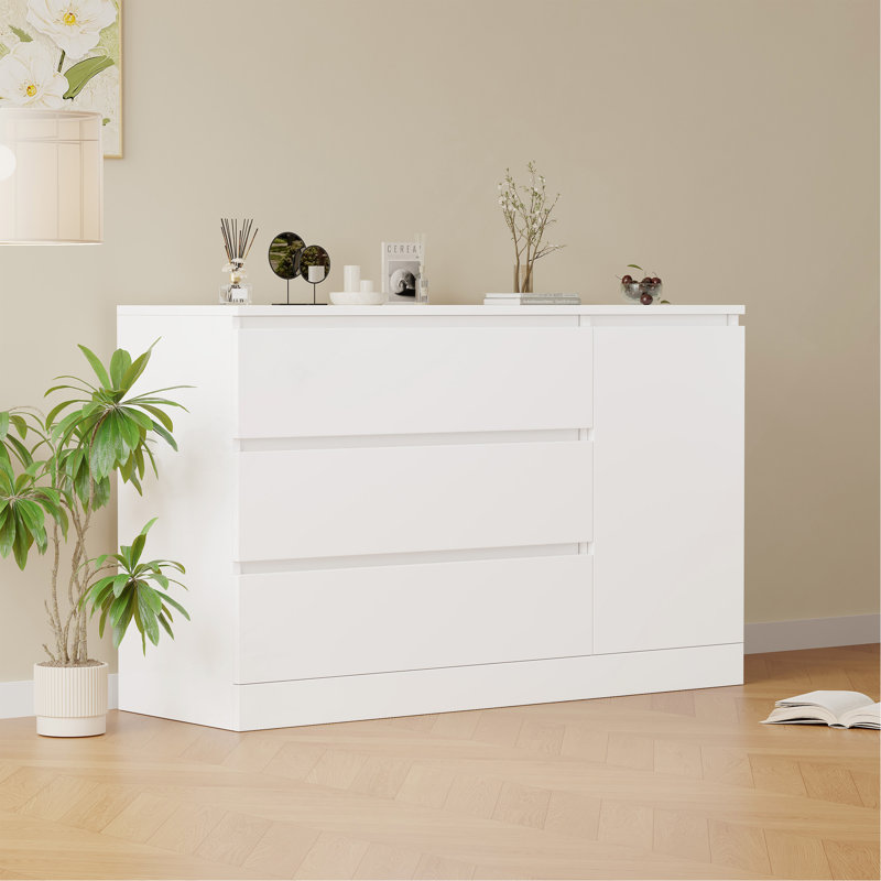 Armoire en bois avec tiroirs cachés