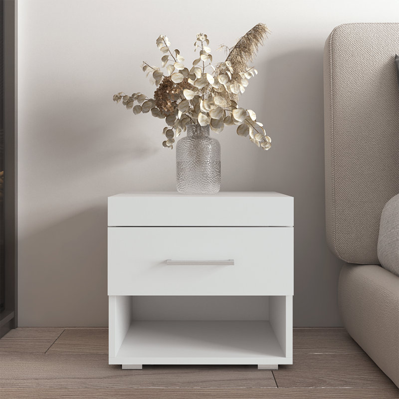Perth 17.7" Nightstand with Matte Finish, White