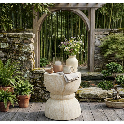 Table de bout d'extérieur en béton avec motif ondulé - matériau MGO, texture imitation pierre, tabouret de jardin multifonctionnel