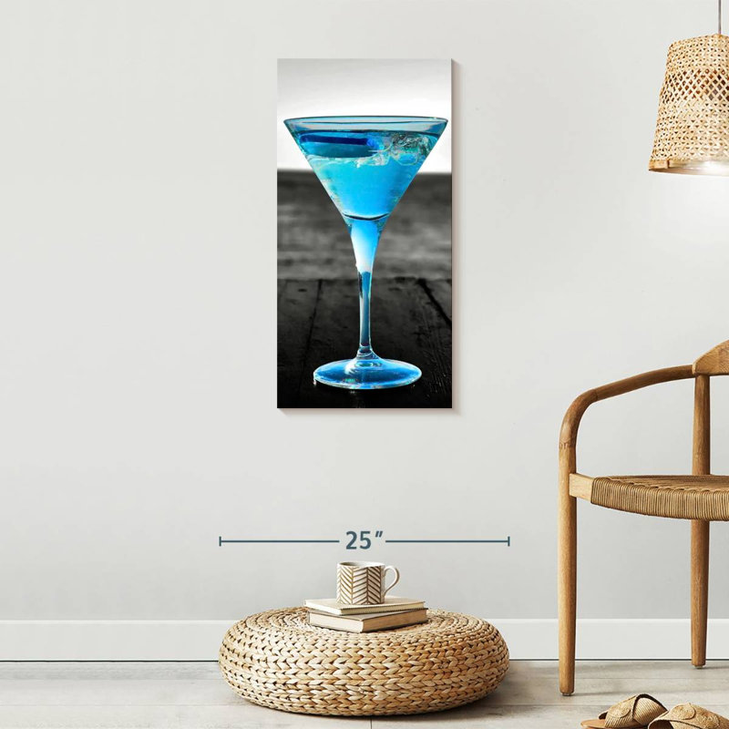 Pop bleu martini, H 30 po x l 15 po x P 1,25 po