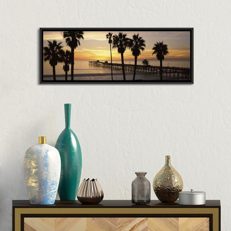 «San Clemente Pier, Los Angeles County, California», reproduction de photo sur toile tendue, H 24 po x l 72 po x P 1,5 po