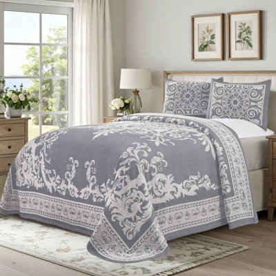 Rio Lightweight Cotton Blend Woven Jacquard Traditional Medallion Bedspread/Coverlet Set