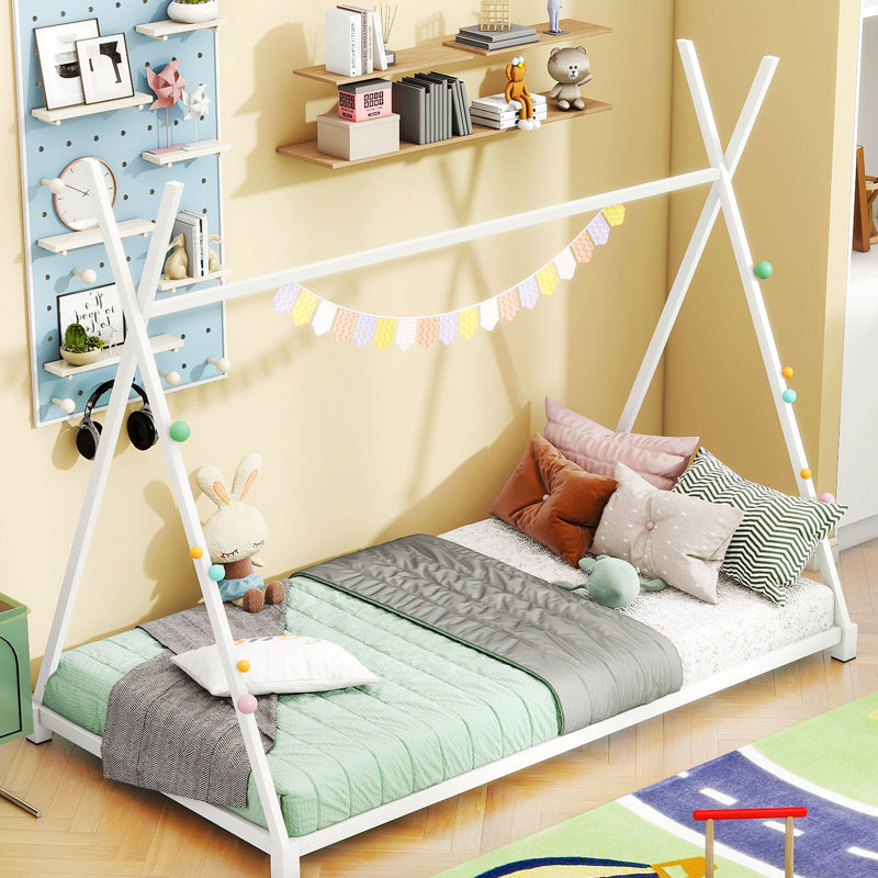 Taniya 63 po, Blanc