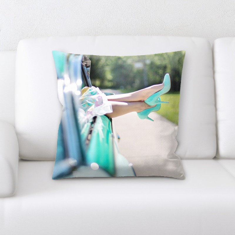 Coussin décoratif pieds womans