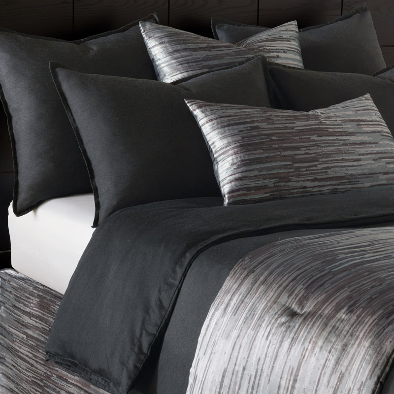 Pierce Comforter, Queen Comforter, Onyx, Hand Tacked