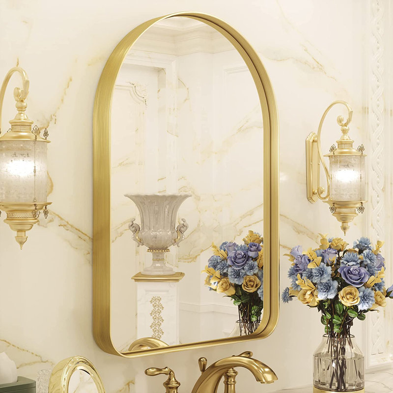 Miroir d'appoint mural Briannon, 26 po x 38 po, Or