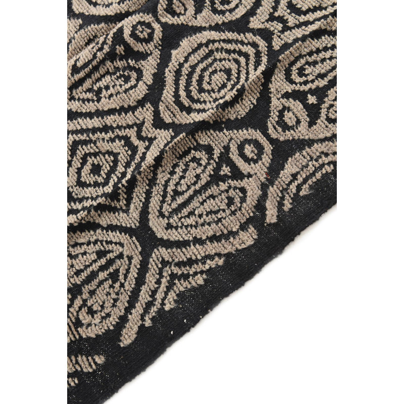 Tapis noir Judy