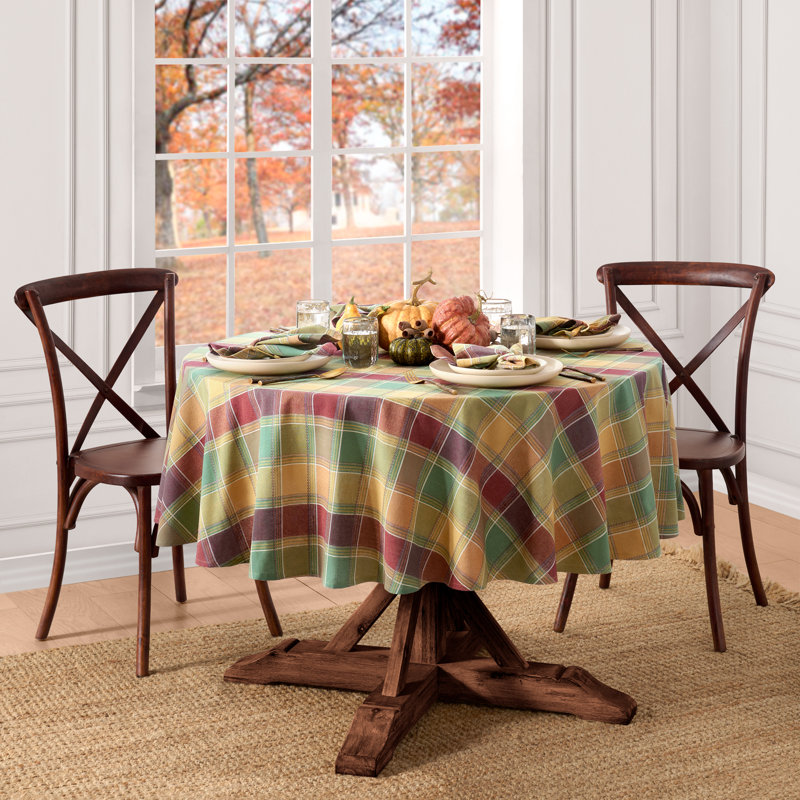 Douai Plaid Tablecloth, 84 po x 60 po ovale