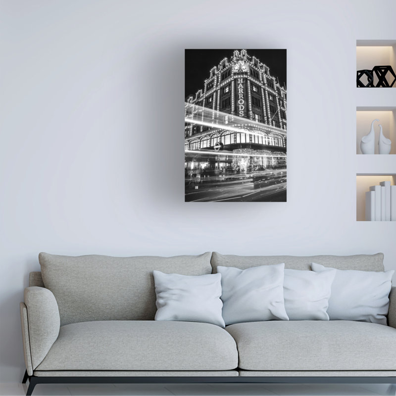 London At Nighttime sur toile, L 30 po x H 47 po