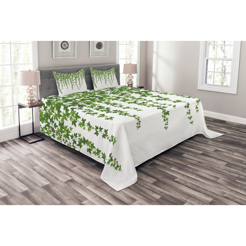 Abreu-Bolano White/Green Microfibre Bedspread Set, 220 x 264 cm