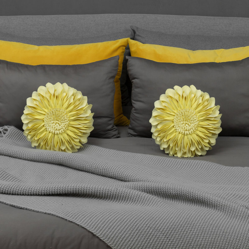 Housse et insert décoratif décoratif 3D Floral, H 14 po x l 14 po, Jaune vif - Suède uni