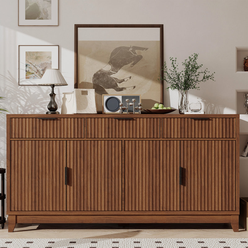 Buffet 55 po à 4 portes avec portes et tablettes, Noyer