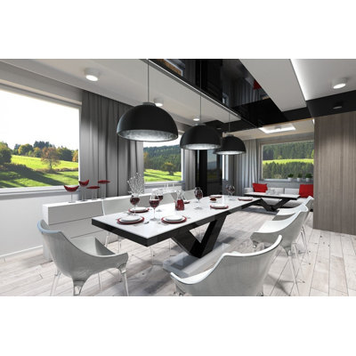 Extendable Dining Table