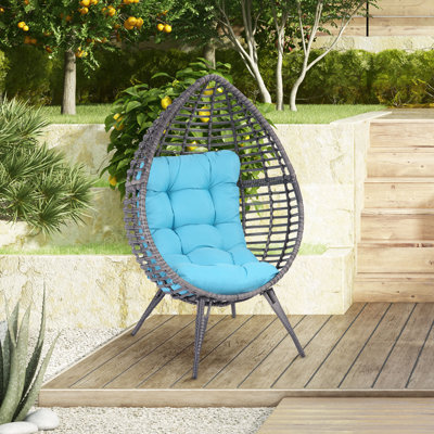 Luxembourg Wicker Outdoor Lounge Chair