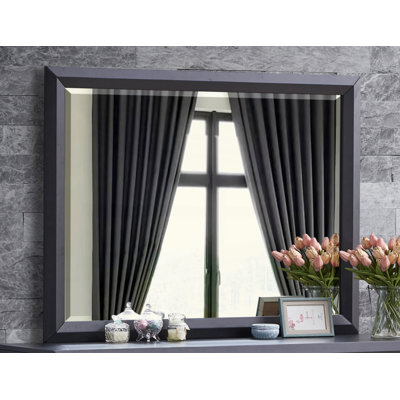 Contemporary Stylish Mirror With Versatile Appeal For Home Enhancement