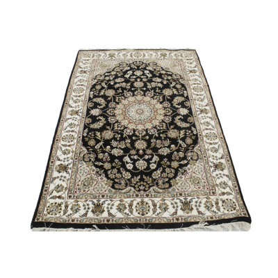 Black Floral 3'5x5'5 Indo-nain Oriental Rug