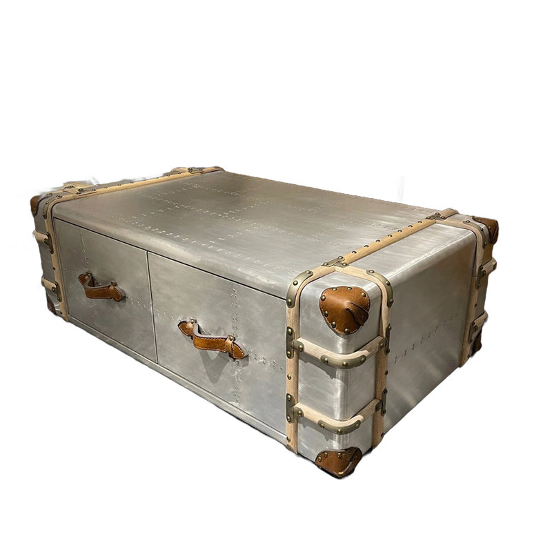 Table basse industrielle avec extérieur en aluminium