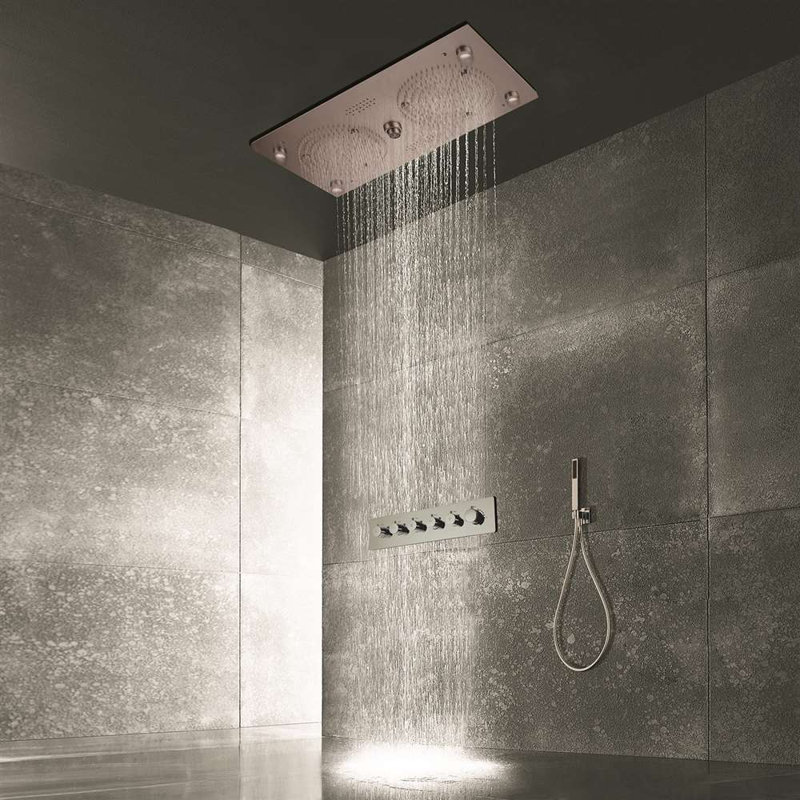 Système de douche thermostatique encastré au plafond en nickel brossé avec douchette à DEL