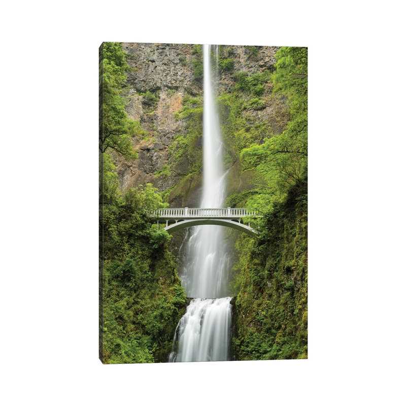 Multnomah Falls, Oregon par Stefan Hefele - reproduction de photo, Toile tendue, H 18 po x l 12 po x 1,5 po