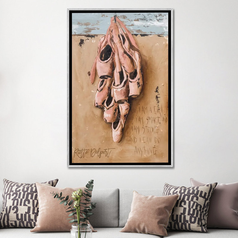 I Am A Girl , H 60 po x l 40 po, Impression sur toile flottante sans passe-partout, Silver