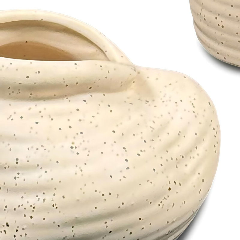 Corojo Ceramic / Porcelain Table Vase, Ivory