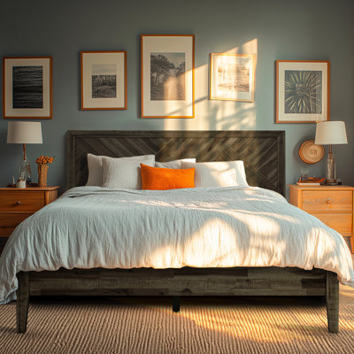 Gonsoulin Solid Wood Bed Frame with Adjustable Headboard/Handcrafted Pattern Platform Bed