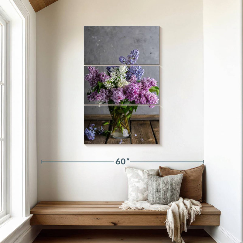 Vase Harnek de fleurs lilas, H 45 po x l 28 po