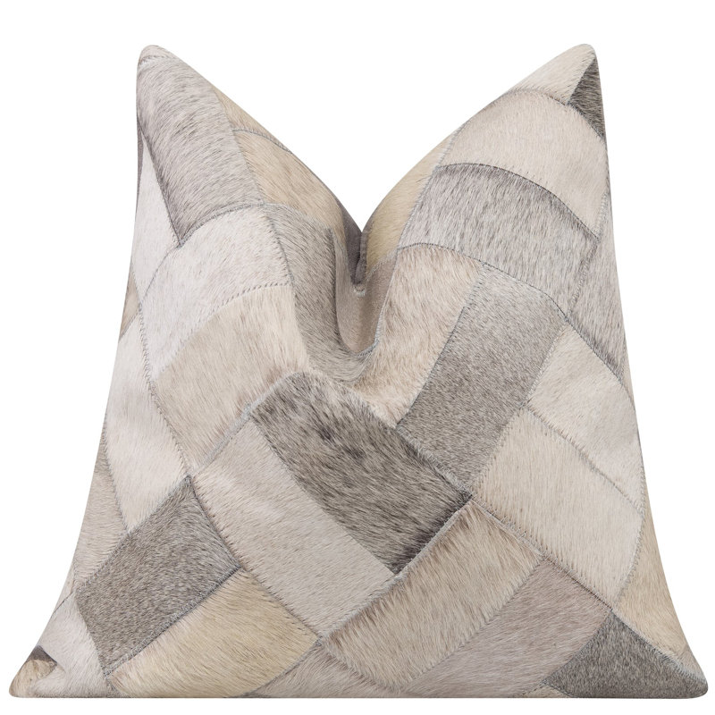 Coussin en cuir de vache gris et ivoire - patchwork de diamants