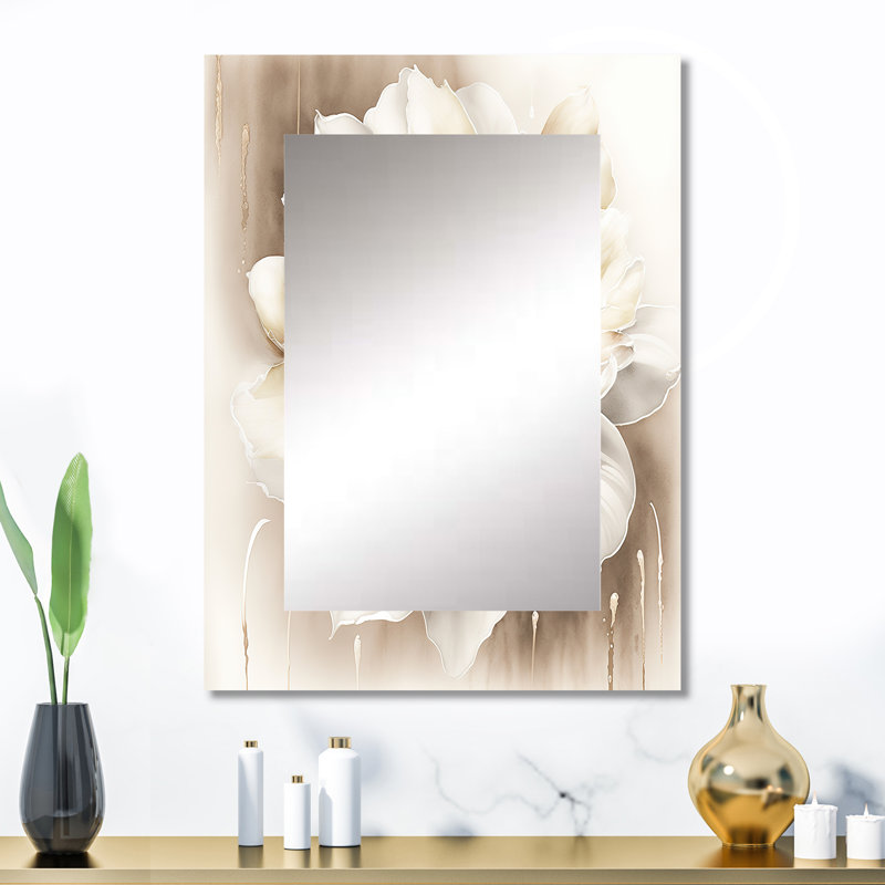Simple fleur beige II - grand miroir mural floral, miroir traditionnel unique, impression d'art en métal, 32 po x 24 po