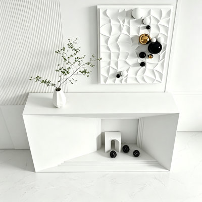 Console moderne et minimaliste créative