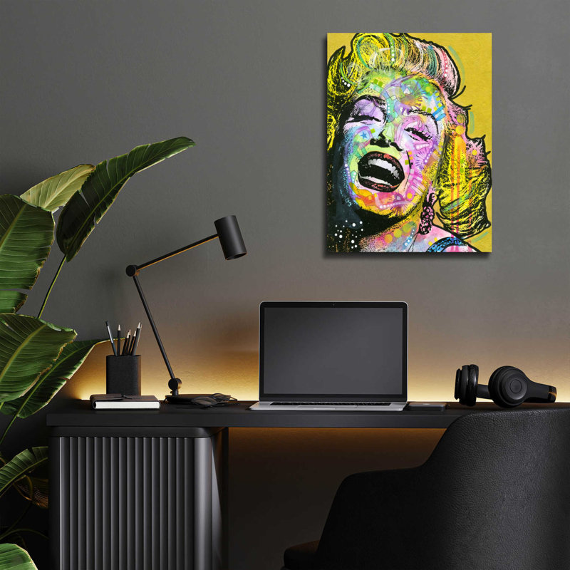 «Golden Marilyn» par Dean Russo, H 16 po x l 12 po x P 0,13 po