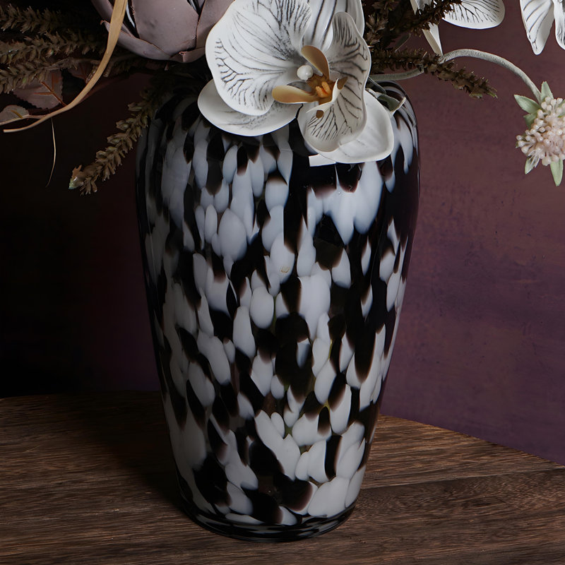 Ornements de fleurs simulées