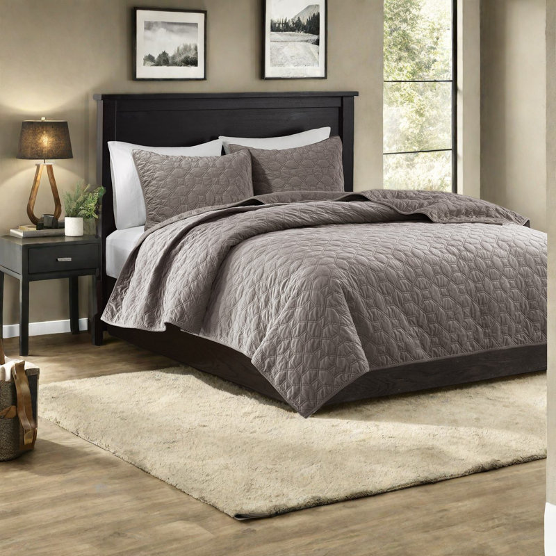 Luxurious Velvet Bedding Sets, King/cal King With Geometric Design