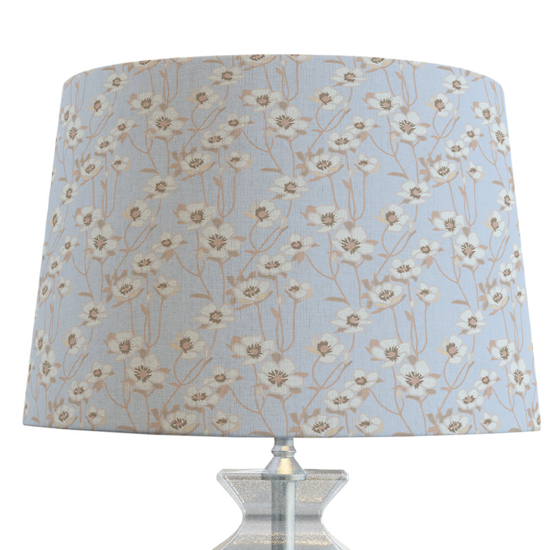 Abat-jour floral en forme de bouton d'or, Bleu ; blanc, H 9 po x l 10 po x P 12 po
